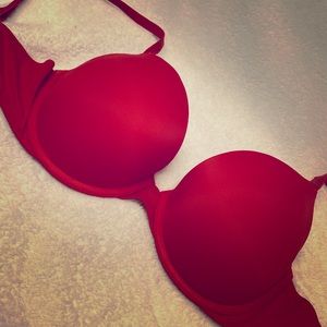 Victoria’s Secret PINK Wear Everywhere PushUp 34D